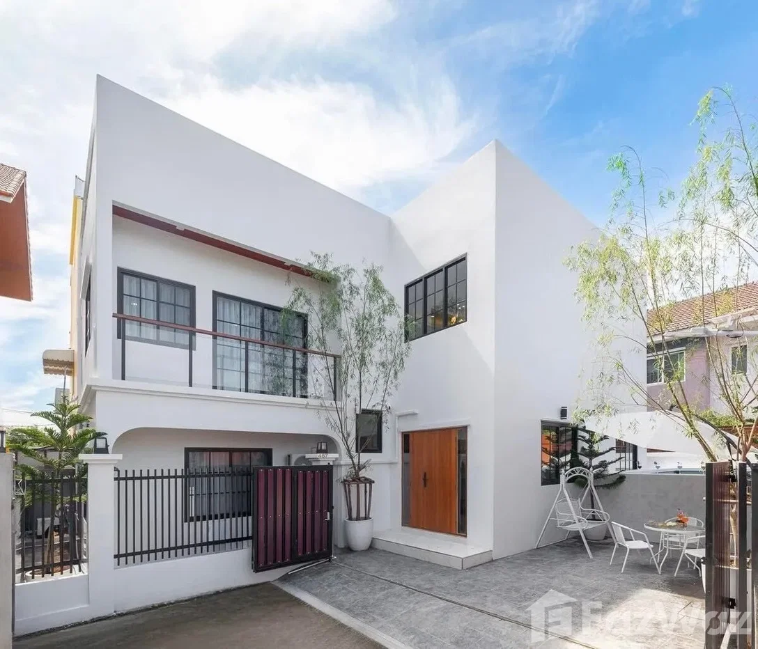 รูป บ้านเดี่ยวให้เช่า 5 ห้องนอน ใน วังทองหลาง, กรุงเทพมหานคร 6243823 - รูปที่ 1/10