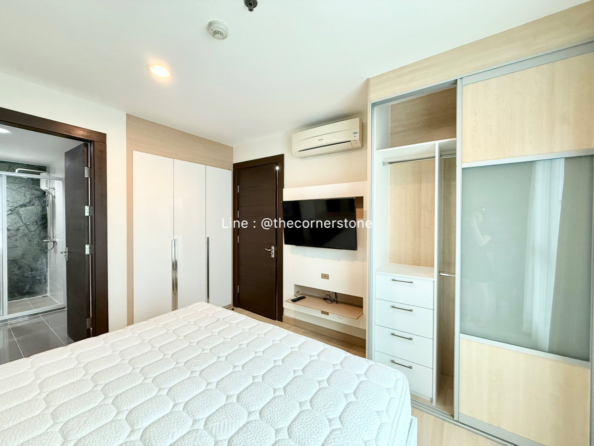 picture Ready to move in " 𝐑𝐇𝐘𝐓𝐇𝐌 𝐑𝐚𝐭𝐜𝐡𝐚𝐝𝐚 "  1 Bedroom Size 46 Sq.m. Near : MRT- Ratchada  - 5/13