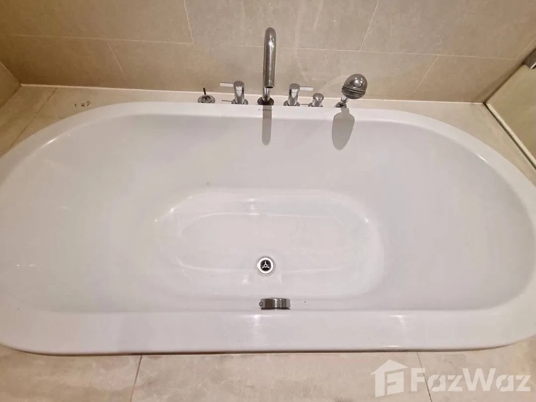 รูป High-luxury condo for rent 1 Bedroom, 2 Bathrooms (Duplex) 6242964 - รูปที่ 14/16