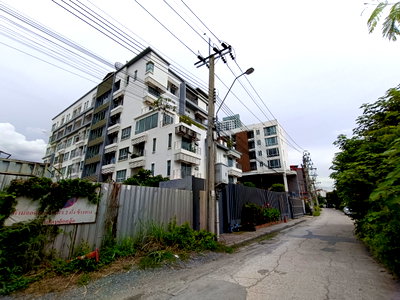 Condos for sale : CONDO 132.8 Sq.m. Pak Kret Nonthaburi for 3.7M
