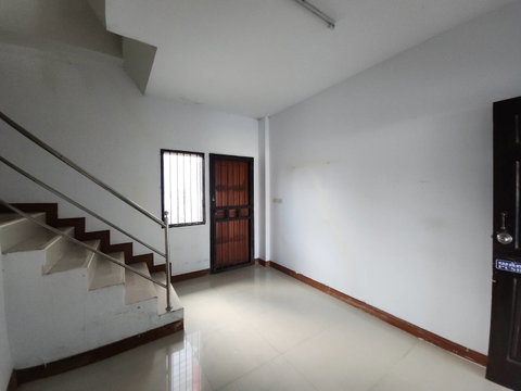 SHOP HOUSE 21.1 Sq.w. Muang Surat Thani Surat Thani for 4.5M
