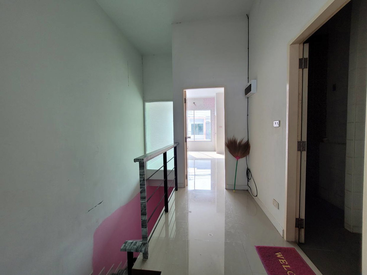 picture TOWN HOUSE 16.5 Sq.w. Pluak Daeng Rayong for 1.6M - 2/4