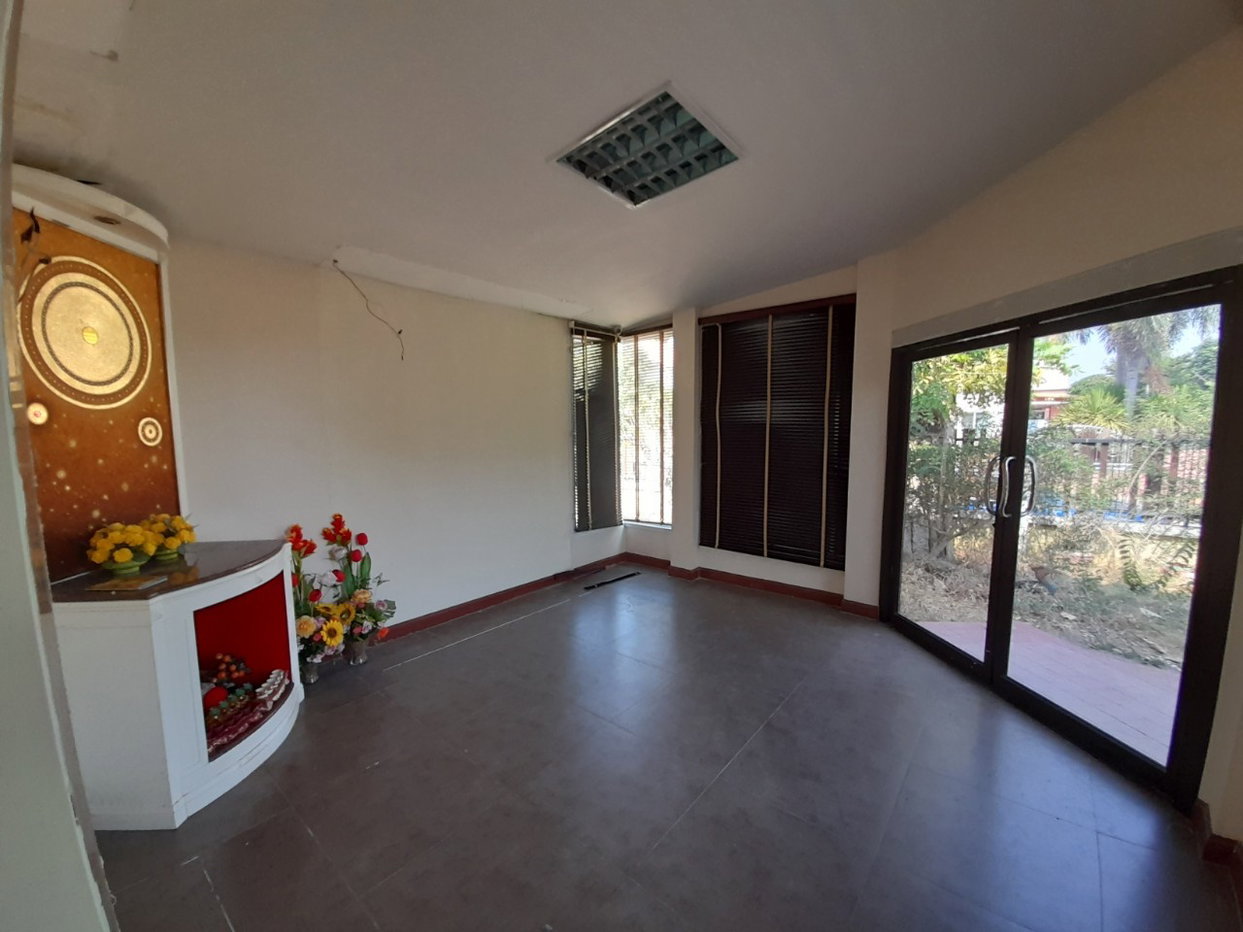 picture HOME 89.9 Sq.w. Bang Khun Thian Bangkok for 5.2M - 10/12