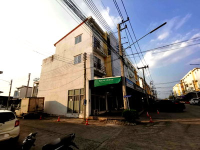 Shophouses for sale Thanyaburi Pathumthani : SHOP HOUSE 16 Sq.w. Thanyaburi Pathumthani for 2.2M