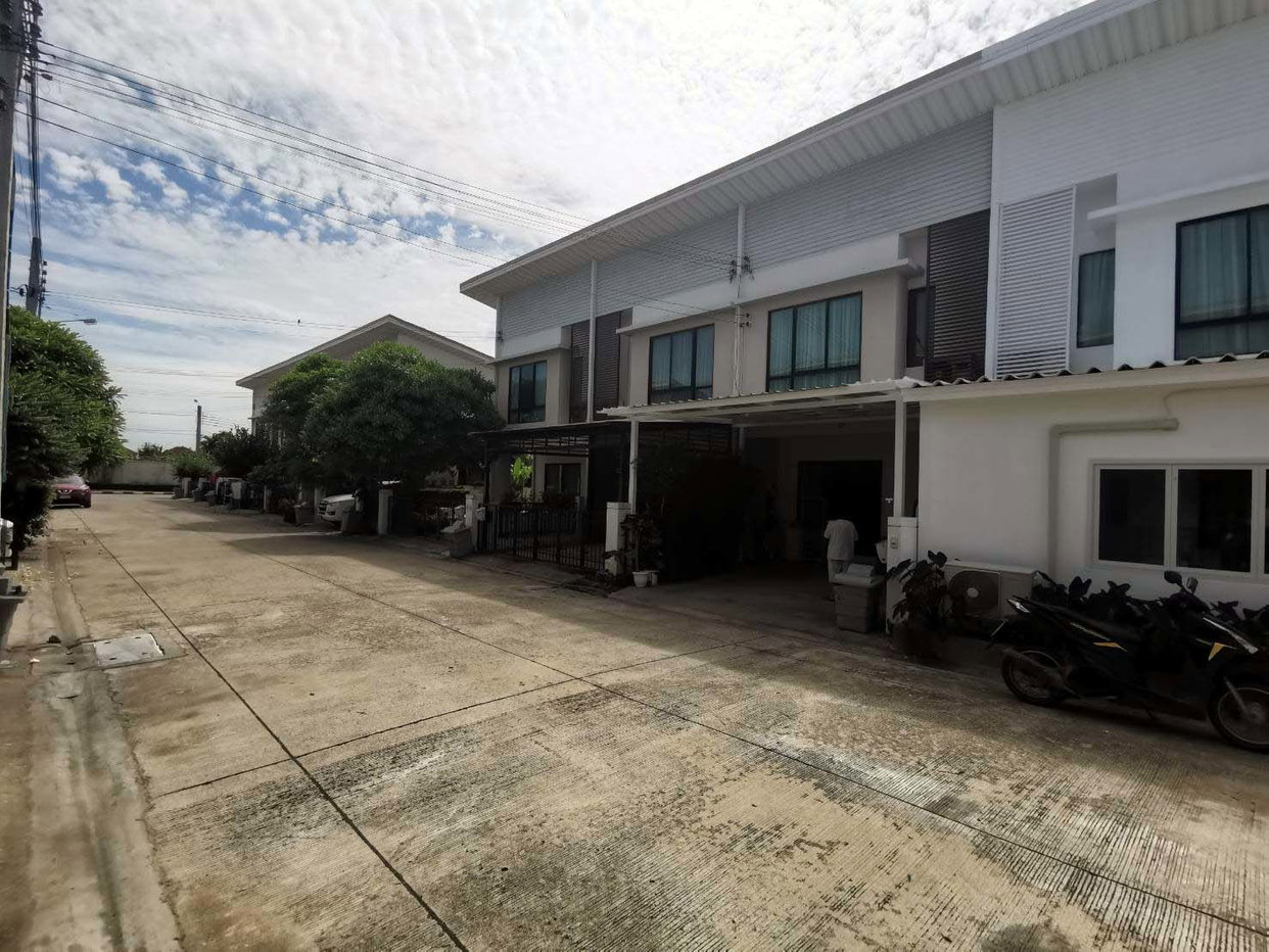picture TOWN HOUSE 18.8 Sq.w. Bang Kruai Nonthaburi for 2.2M - 2/3