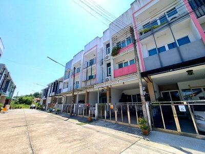 Townhouses for sale Hat Yai Songkhla : TOWN HOUSE 25.2 Sq.w. Hat Yai Songkhla for 4.2M