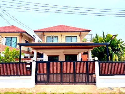 บ้านเดี่ยว เทศบาลตำบลสันกำแพง : บ้านเดี่ยวหลังใหญ่ ทำเลทอง สันกำแพง (ต้นเปา ใกล้แยกหลุยส์)