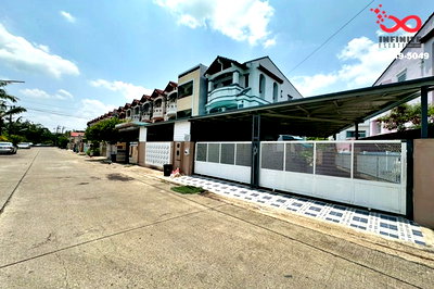 ทาวน์โฮม ถนนราชพฤกษ์ : ขายทาวน์เฮาส์ 3 ชั้น นันทนาการ์เด้น 2 ท่าอิฐ  รัตนาธิเบศร์ นนทบุรี หลังริม 51ตร.ว.