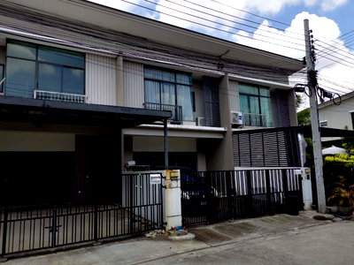 ทาวน์โฮม สนามบินสุวรรณภูมิ : ทาวน์เฮ้าส์ 22.5 ตร.วา บ้านพฤกษาวิลล์ วงแหวน-อ่อนนุช บางพลี สมุทรปราการ 2.7M
