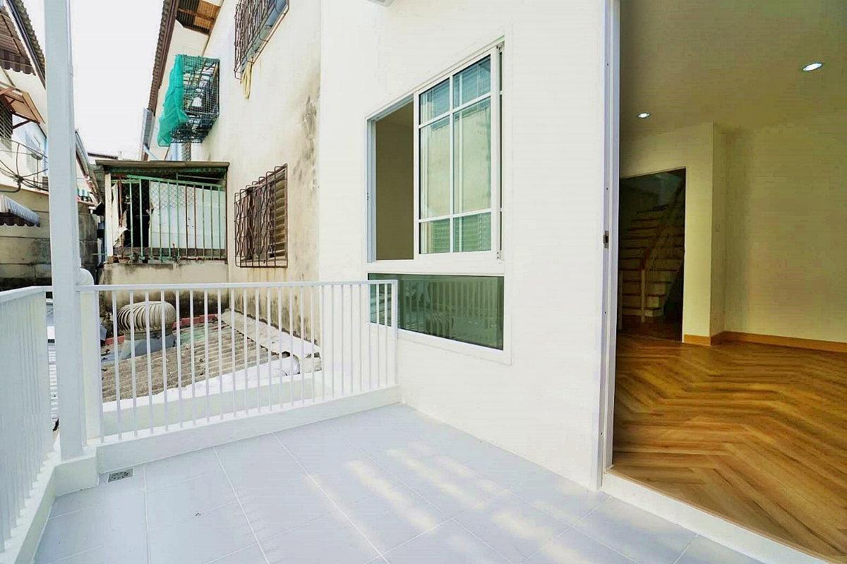 รูป บ้านสวยมาก ทาวน์โฮม 3 ชั้น รีโนเวทใหม่  สไตล์มินิมอล   #หมู่บ้านวิเศษสุขนคร ประชาอุทิศ 79  ทุ่งครุ  - รูปที่ 16/21