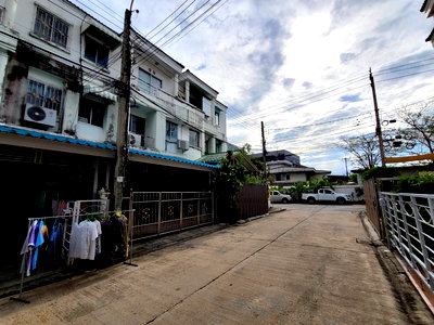Townhouses for sale Samut Prakarn : TOWN HOUSE 21 Sq.w. Muang Samut Prakarn Samut Prakarn for 3.4M