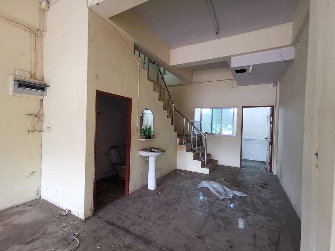 picture SHOP HOUSE 17 Sq.w. San Sai Chiang Mai for 2.9M - 3/5