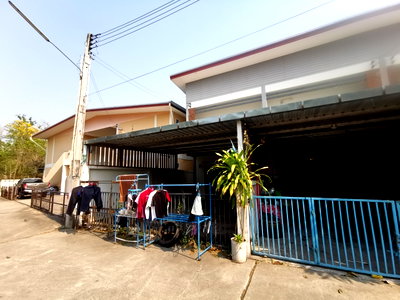 Townhouses for sale Muang Chon Buri Chonburi : TOWN HOUSE 32.5 Sq.w. Muang Chon Buri Chonburi for 1.9M