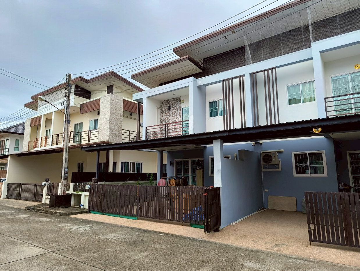 picture TOWN HOUSE 34 Sq.w. San Kamphaeng Chiang Mai for 2.4M - 1/2