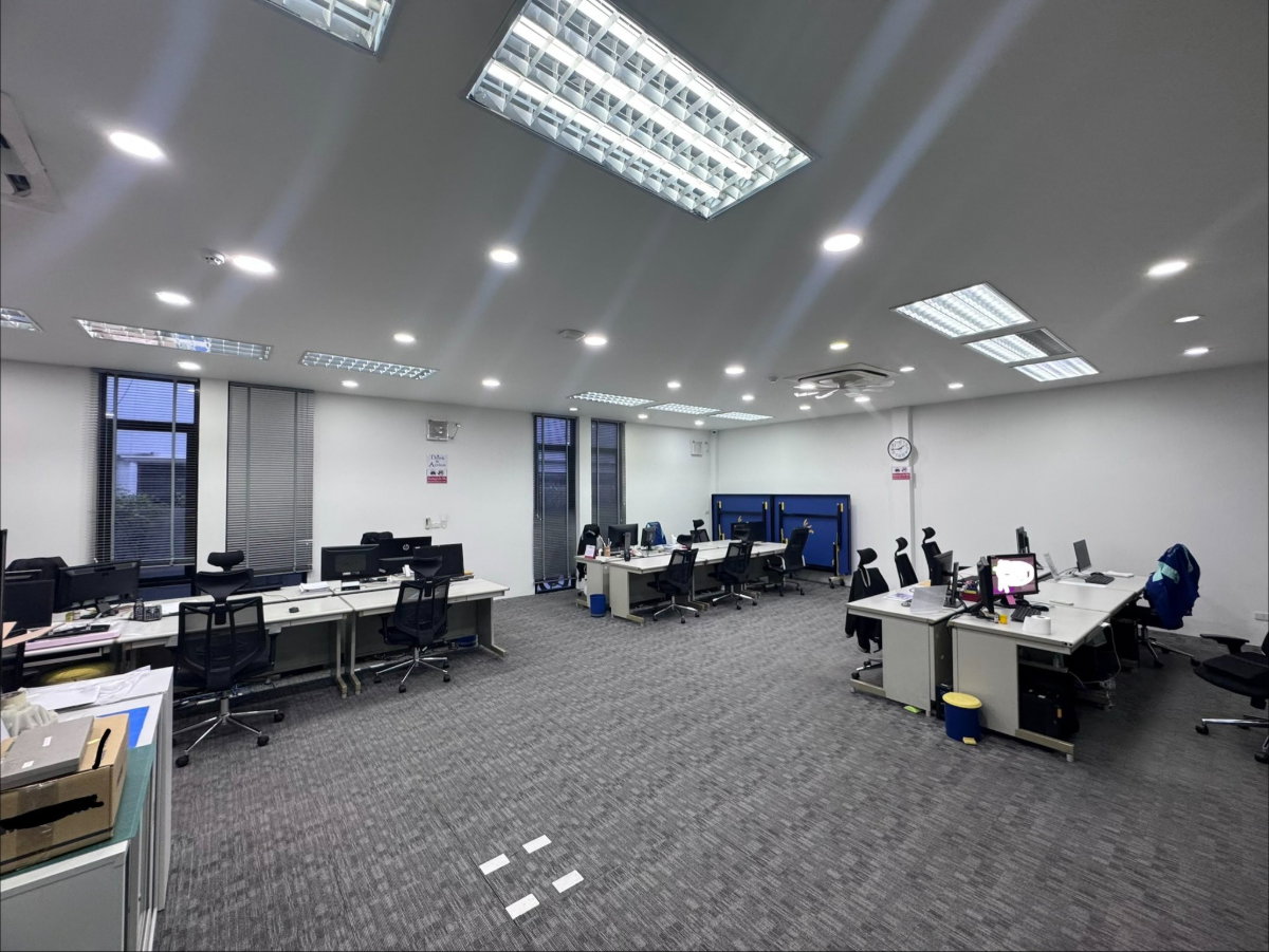 รูป WS7378 🏢✨ให้เช่า Stand-Alone Office @ อินทามระ 34 ทำเลธุรกิจ ใกล้ MRT พื้นที่กว้าง จอดรถเยอะ  เพียง 290,000 บาท / เดือน - รูปที่ 18/21
