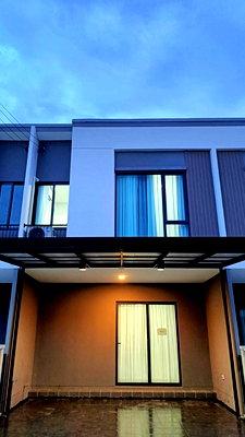 ทาวน์โฮมให้เช่า : ME2500041 ด่วน! ให้เช่าทาวน์โฮม 2 ชั้น พร้อมอยู่ Pleno สุขุมวิท-บางนา 3 ใกล้ MEGA & IKEA บางนา