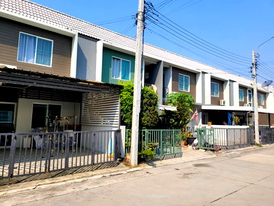 Townhouses for sale Sai Noi Nonthaburi : TOWN HOUSE 20 Sq.w. Sai Noi Nonthaburi for 1.7M