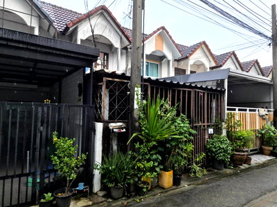 Townhouses for sale Muang Samut Prakarn Samut Prakarn : TOWN HOUSE 20.6 Sq.w. Muang Samut Prakarn Samut Prakarn for 1.6M
