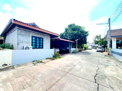 บ้านเดี่ยว เมืองสุราษฎร์ธานี สุราษฎร์ธานี : บ้านเดี่ยว 93.2 ตร.วา ธาราศิริ บางชุมโถ2  สุราษฎร์ธานี เมืองสุราษฎร์ธานี สุราษฎร์ธานี 3.8M