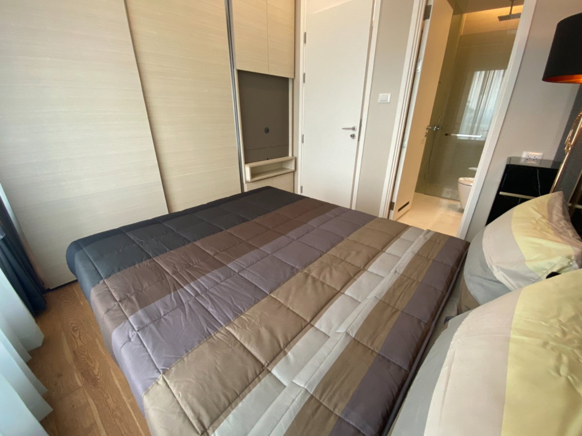 รูป ให้เช่าคอนโด The Saint Residences 1 ห้องนอน 1 ห้องน้ำ ขนาด 30 ตรม. พร้อมเฟอร์นิเจอร์และเครื่องใช้ไฟฟ้า - รูปที่ 3/8