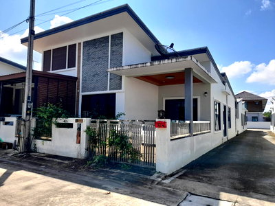 Townhouses for sale Hat Yai Songkhla : TOWN HOUSE 30.2 Sq.w. Hat Yai Songkhla for 2M
