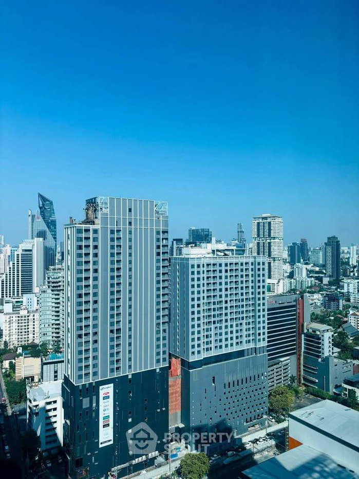 รูป คอนโด 3-ห้องนอน ที่ ไบร์ท สุขุมวิท 24 คอนโดมิเนียม ใกล้ BTS พร้อมพงษ์ (ID 2869796) - รูปที่ 2/11