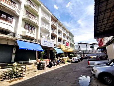 SHOP HOUSE 21 Sq.w. Bang Khun Thian Bangkok for 2.7M