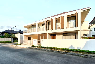 บ้านเดี่ยว หางดง เชียงใหม่ : ขายบ้านใน หมู่บ้านพราว บาย ขวัญเวียง – หางดง บ้านสวย ตกแต่งครบ พร้อมเข้าอยู่ (ID:753HS)