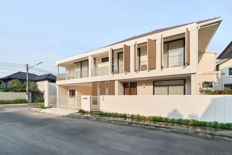 ขายบ้านใน หมู่บ้านพราว บาย ขวัญเวียง – หางดง บ้านสวย ตกแต่งครบ พร้อมเข้าอยู่ (ID:753HS)
