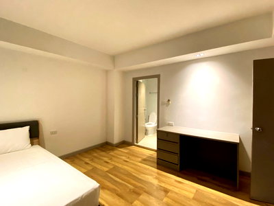 Condos for rent : LTH15275 -✨🐶 Refined Living with Your Pet | Spacious Condo near BTS Asoke | 85K