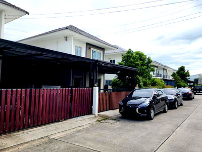 บ้านเดี่ยว ม.นอร์ทกรุงเทพ วิทยาเขตรังสิต : บ้านแฝด 39.2 ตร.วา ลลิล ทาวน์ แลนซิโอ คริป รังสิต-คลองสอง คลองหลวง ปทุมธานี 3.6M