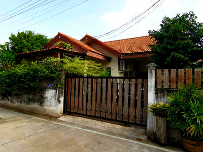 บ้านเดี่ยว ตลาดนัด เเยกเจ : บ้านเดี่ยว 58 ตร.วา แสนสบาย สัตหีบ สัตหีบ ชลบุรี 2.1M