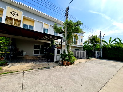 TOWN HOUSE 22.1 Sq.w. Khlong Sam Wa Bangkok for 2.4M