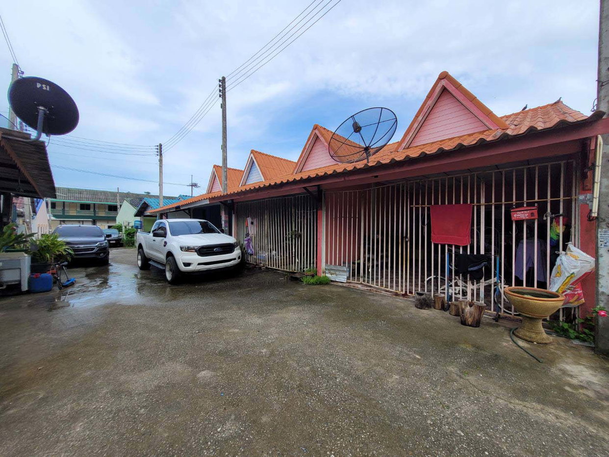 picture TOWN HOUSE 20.2 Sq.w. Pluak Daeng Rayong for 861,000 - 2/3