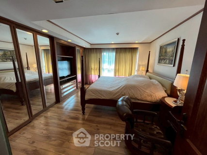 คอนโด 7-ห้องนอน ที่ นาวิน คอร์ท คอนโดมิเนียม ใกล้ BTS เพลินจิต (ID 2868663)