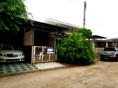 ทาวน์โฮม เมืองสุราษฎร์ธานี สุราษฎร์ธานี : ทาวน์เฮ้าส์ 21.7 ตร.วา บ้านสวย พารากอน เซ็นทรัล  สุราษฎร์ธานี เมืองสุราษฎร์ธานี สุราษฎร์ธานี 911,700