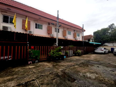 ทาวน์โฮม สถานีรถไฟฟ้าดอนเมือง : ทาวน์เฮ้าส์ 16 ตร.วา แอร์พอร์ตปาร์ควิลล่า หลักสี่ หลักสี่ กรุงเทพมหานคร 1.8M