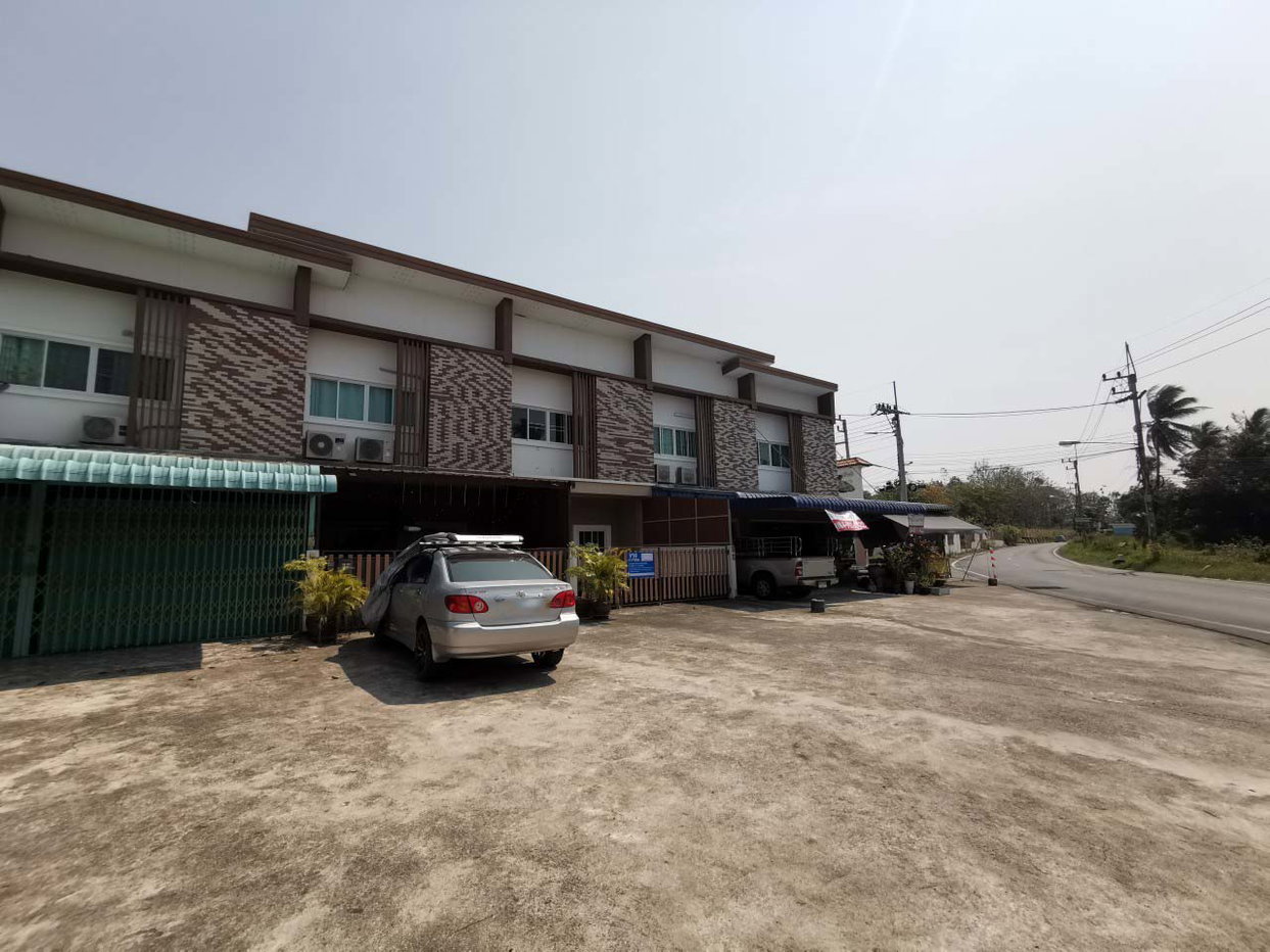 picture TOWN HOUSE 20 Sq.w. Muang Chon Buri Chonburi for 1.9M - 1/2