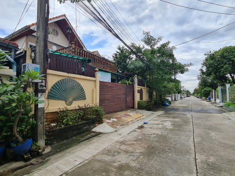 บ้านเดี่ยว 96 ตร.วา ป.ผาสุก บรมราชชนนี ตลิ่งชัน กรุงเทพมหานคร 5.4M