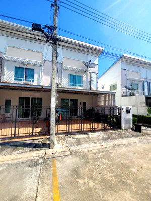 TOWN HOUSE 25.6 Sq.w. Khlong Sam Wa Bangkok for 2.9M