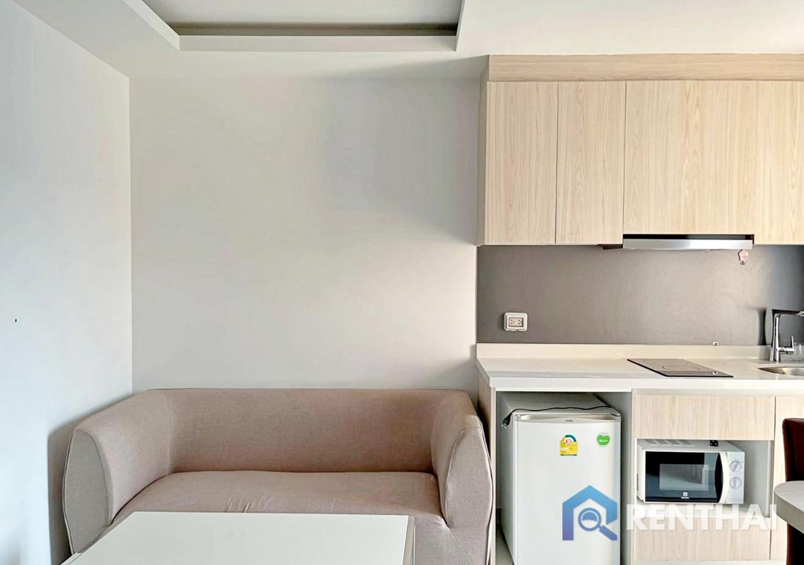 รูป คอนโด 1 ห้องนอนให้เช่าที่ Arcadia Beach Resort, พัทยา - เฟอร์นิเจอร์ครบครัน - รูปที่ 10/21