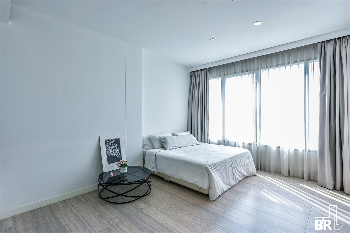 รูป เช่าคอนโด 💎 185 Rajadamri, Duplex 2นอน 160ตร.ม. 200k 🌿 ยูนิตแต่งสวย พร้อมวิวสนาม RSBN ใกล้ BTS ราชดำริ  - รูปที่ 7/12