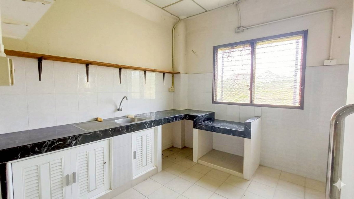 รูป หลังใหญ่สะใจ! ขายบ้านเดี่ยว AC House 1 ลำลูกกา คลอง 4 รังสิต​ ​ปทุมธานี​ ต่อเติมเต็มพื้นที่ 220 ตร.ม. ในราคาแค่ 3 ล้านต้น!  - รูปที่ 16/19