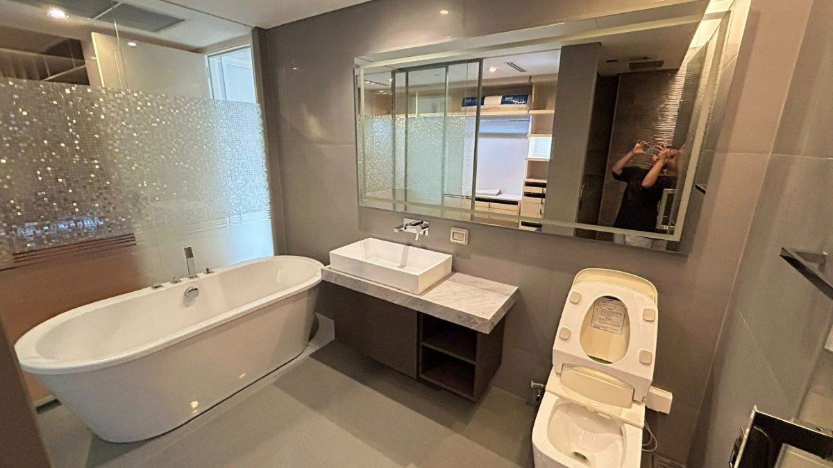 รูป ให้เช่า The Bangkok Sathorn  2 ห้องนอน ห้องสวยมาก รีโนเวทใหม่ทั้งห้อง สภาพใหม่ พร้อมเข้าอยู่ - รูปที่ 16/16