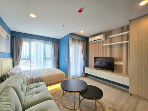 For rent at Aspire Onnut Station / Line ID : @bestprice (with @ too)