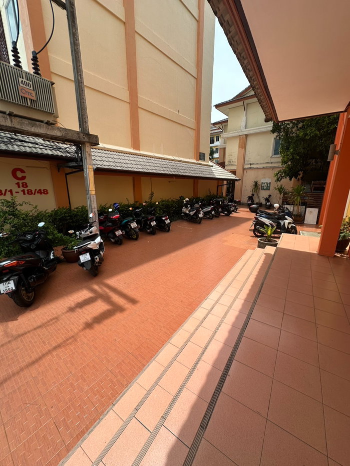 picture Rent 2-BR condo in the Palm Rawai Phuket  - 9/11