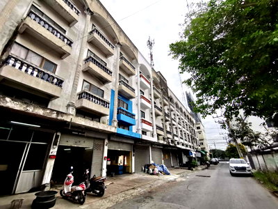 SHOP HOUSE 18.2 Sq.w. Thanyaburi Pathumthani for 1.8M