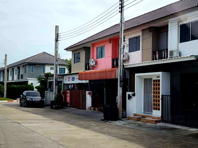 Townhouses for sale Muang Samut Prakarn Samut Prakarn : TOWN HOUSE 17.6 Sq.w. Muang Samut Prakarn Samut Prakarn for 2M