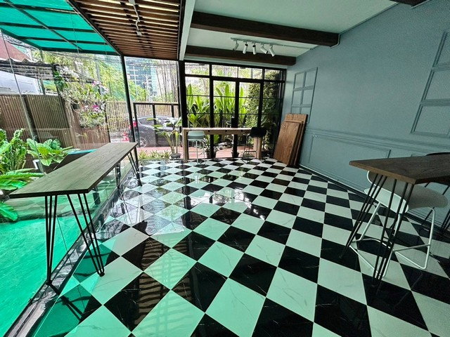 รูป HR3442ให้เช่าทาวน์เฮ้าส์ 3 ชั้น รีโนเวทใหม่ทั้งหลัง – สาทร ซอย 7 ใกล้ BTS ช่องนนทรี เพียง 500 เมตร - รูปที่ 12/13