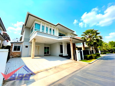 บ้านเดี่ยวให้เช่า : 🏙️ ให้เช่าบ้านสไตล์โมเดิร์น สวยหรู พื้นที่ใช้สอยเยอะ บรรยากาศเงียบสงบเป็นส่วนตัวในสังคมคุณภาพ REF. 015HSK